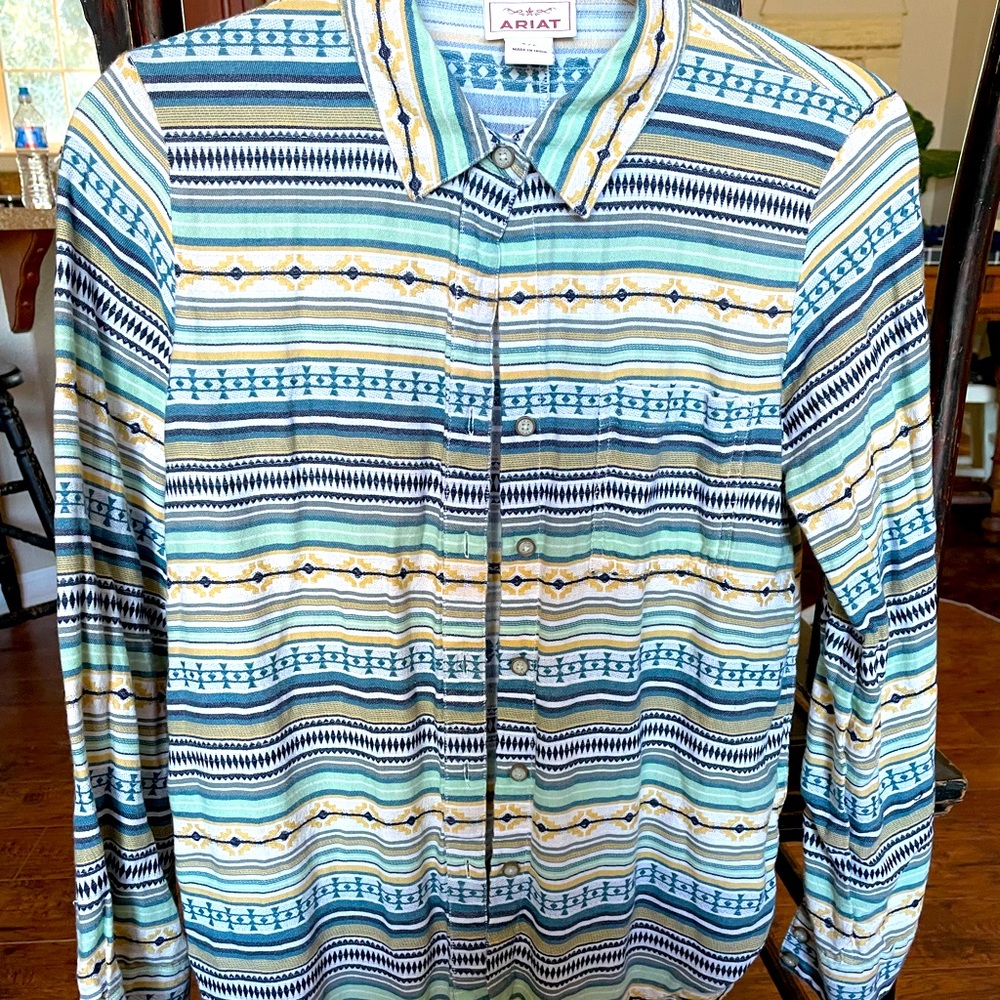 Ariat western button down S